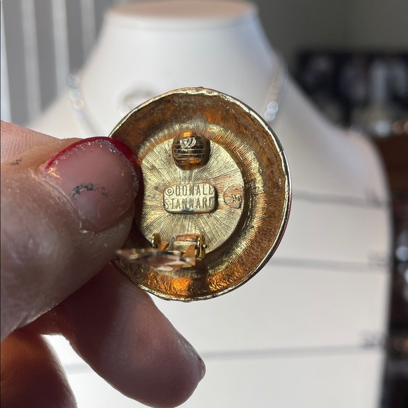 Elegant Red and White Earrings - Picture 7 of 7